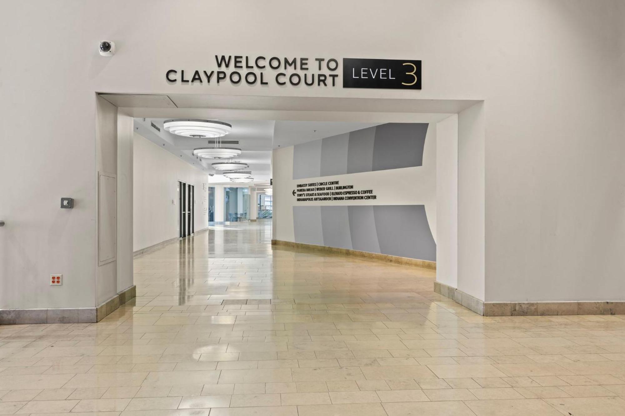 Indy Metro Stay - Sleeps 8 - Skywalk Access - Monument Circle Индианаполис Экстерьер фото